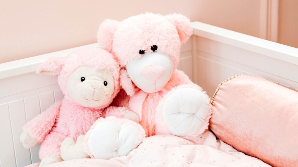 pexels-stuffed-animals-crib